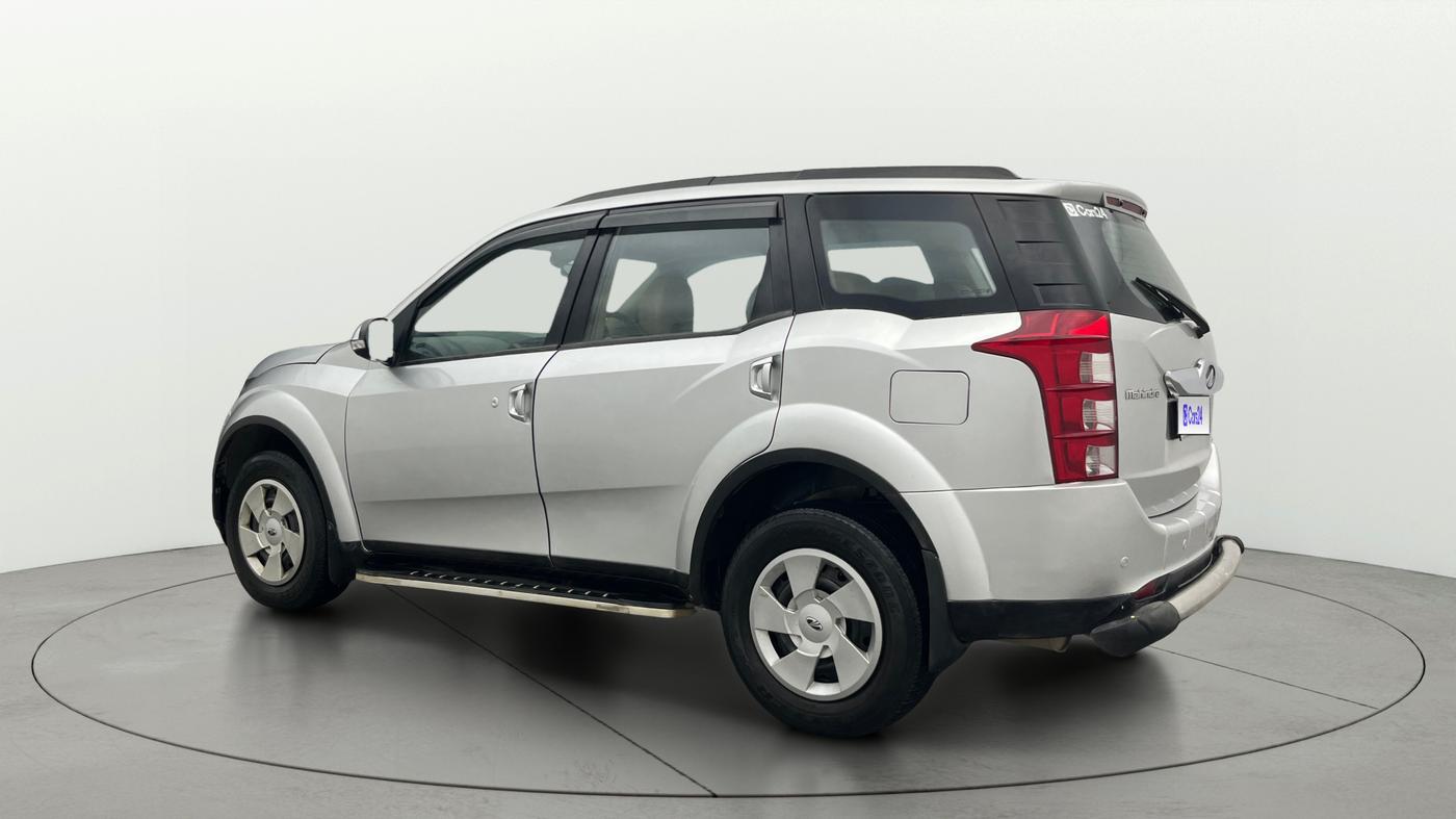 2017 Mahindra XUV500 W6, Diesel, Manual, 90,003 km, Left Back Diagonal