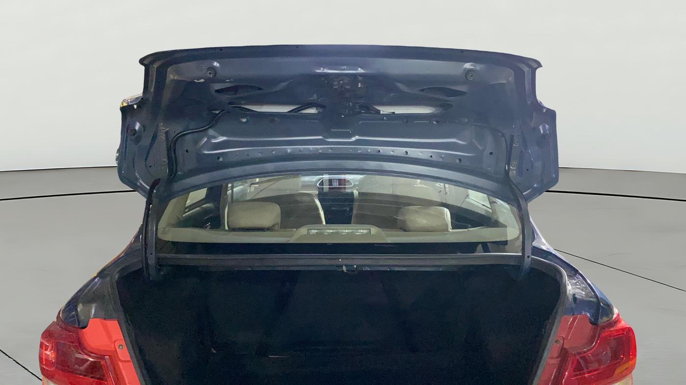 2017 Maruti Dzire VXI, Petrol, Manual, 21,713 km, Boot Door Open