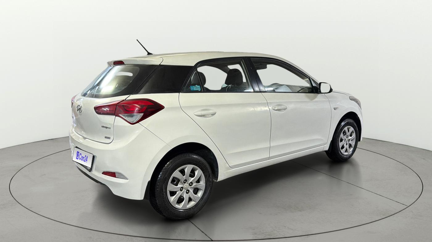 2016 Hyundai Elite i20 MAGNA 1.2, Petrol, Manual, 41,975 km, Right Back Diagonal