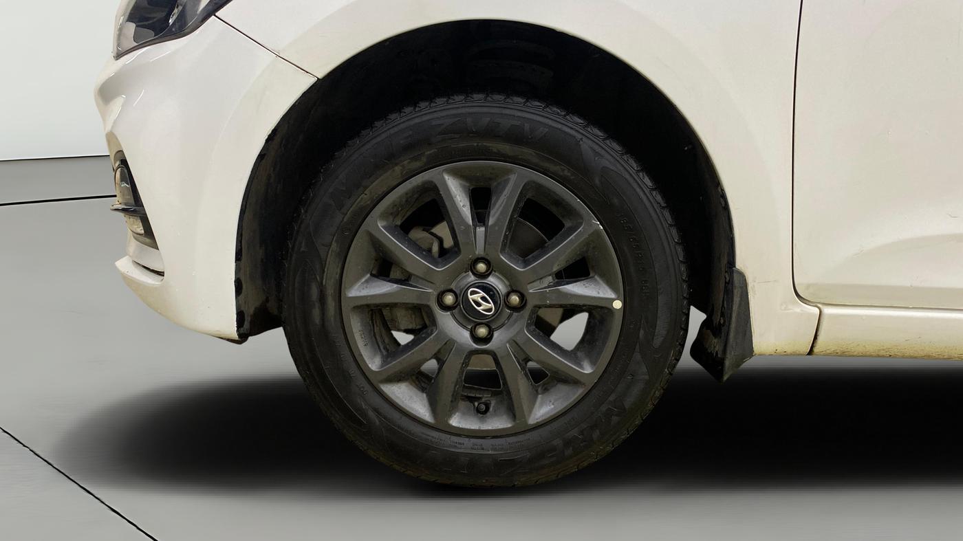 2019 Hyundai Elite i20 SPORTZ PLUS  1.2 CVT, Petrol, Automatic, 25,846 km, Left Front Wheel