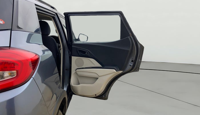 2021 Mahindra XUV300 W6 1.5 Diesel, Diesel, Manual, 62,329 km, RHS Rear Door