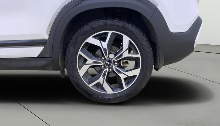 2024 KIA SELTOS  GTX Plus 1.5 Turbo Petrol DCT, Petrol, Automatic, 37,032 km, Left Rear Wheel