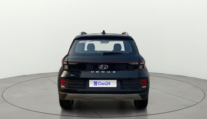 2022 Hyundai VENUE SX 1.5 CRDI, Diesel, Manual, 82,166 km, Back/Rear