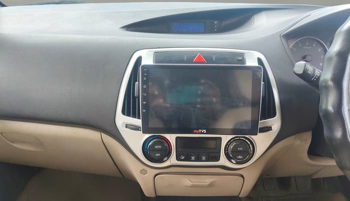 2013 Hyundai i20 SPORTZ 1.2, Petrol, Manual, 70,756 km, Air Conditioner