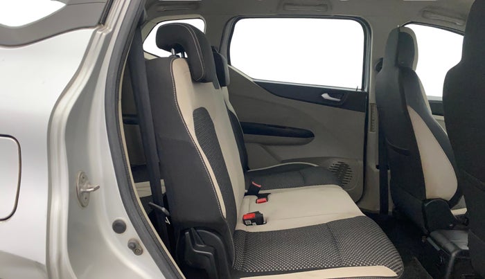 2019 Renault TRIBER RXZ, Petrol, Manual, 48,506 km, Right Side Rear Door Cabin