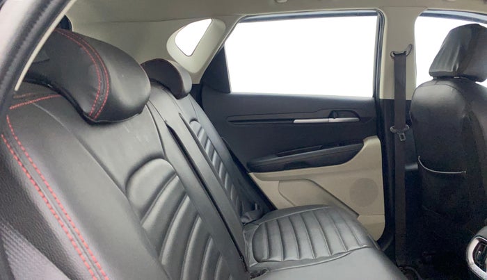 2021 KIA SONET HTX 1.0 IMT, Petrol, Manual, 19,069 km, Right Side Rear Door Cabin