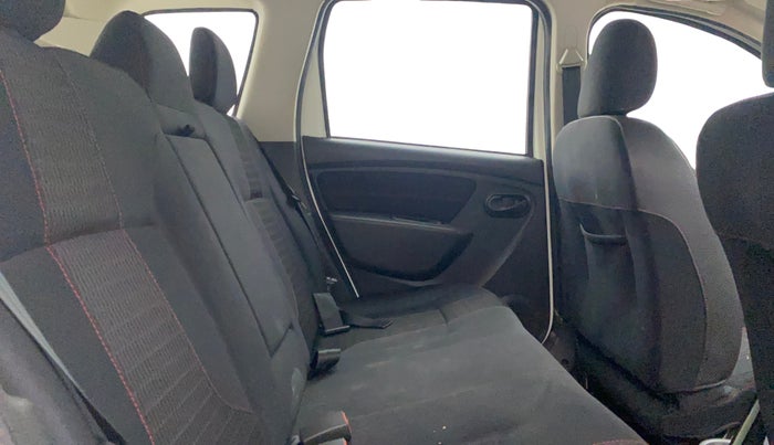 2017 Renault Duster RXS CVT, Petrol, Automatic, 61,503 km, Right Side Rear Door Cabin