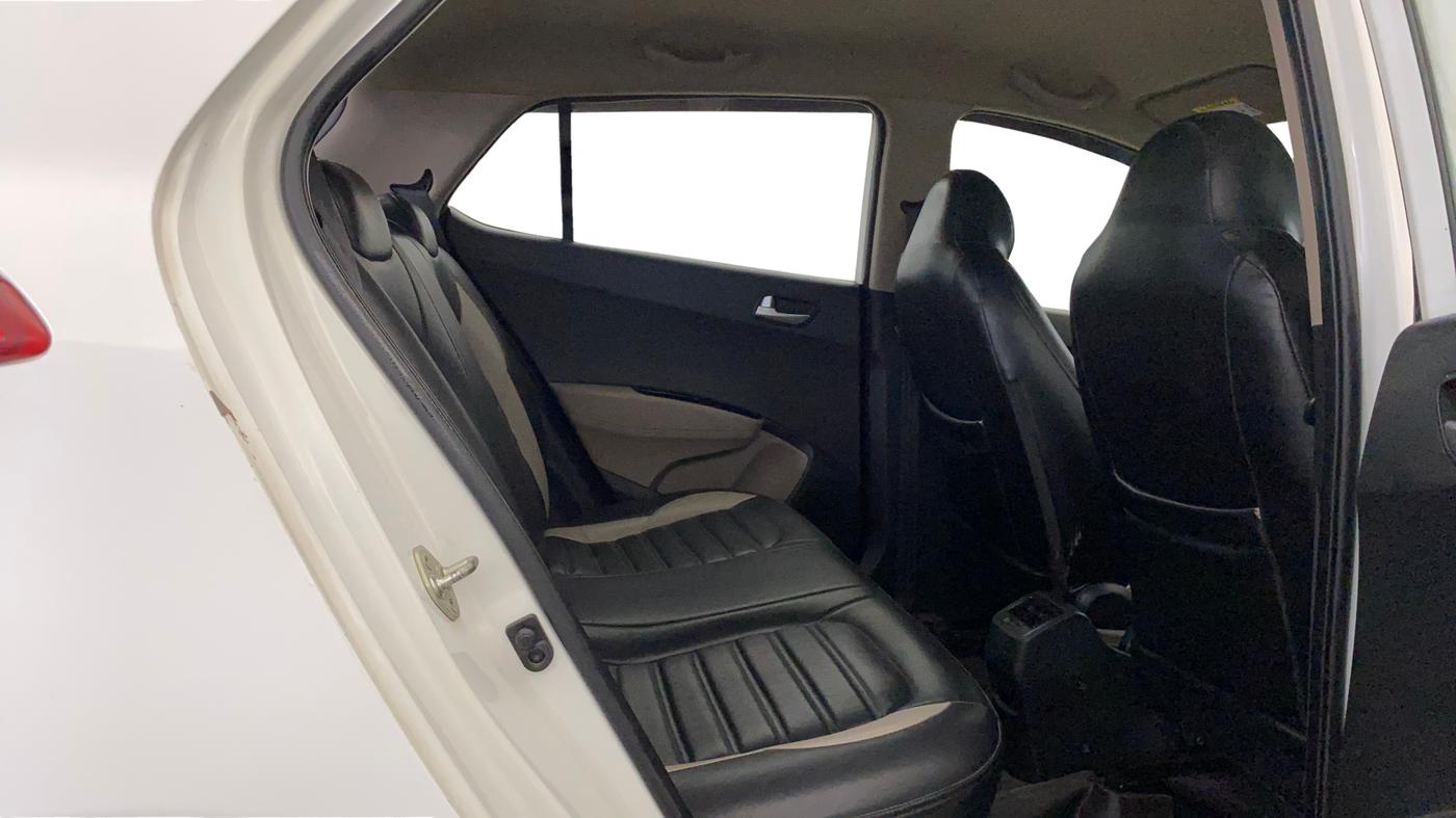 2019 Hyundai Grand i10 SPORTZ 1.2 KAPPA VTVT, Petrol, Manual, 75,085 km, Right Side Rear Door Cabin