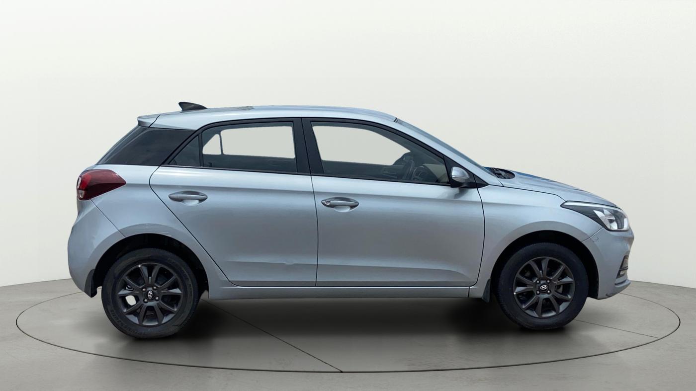 2019 Hyundai Elite i20 SPORTZ PLUS 1.2, Petrol, Manual, 35,759 km, Right Side View