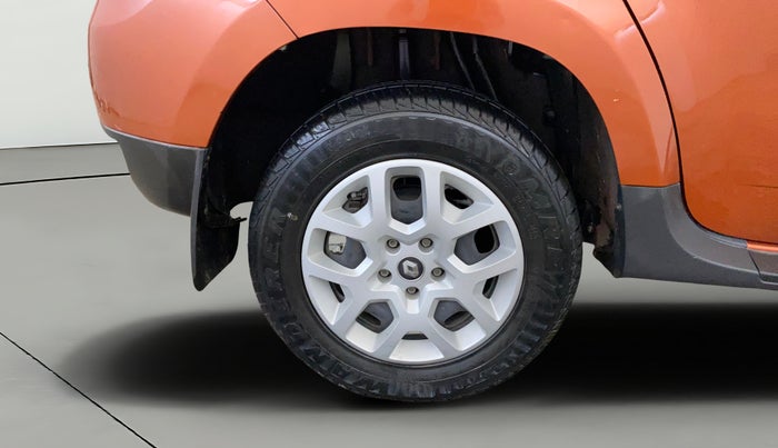 2017 Renault Duster RXL PETROL, CNG, Manual, 26,729 km, Right Rear Wheel