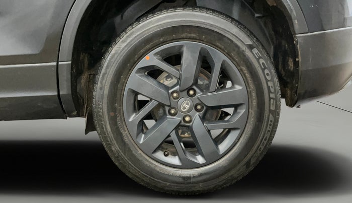 2022 Tata Harrier XT PLUS 2.0L KRYOTEC DARK EDITON, Diesel, Manual, 89,505 km, Left Rear Wheel