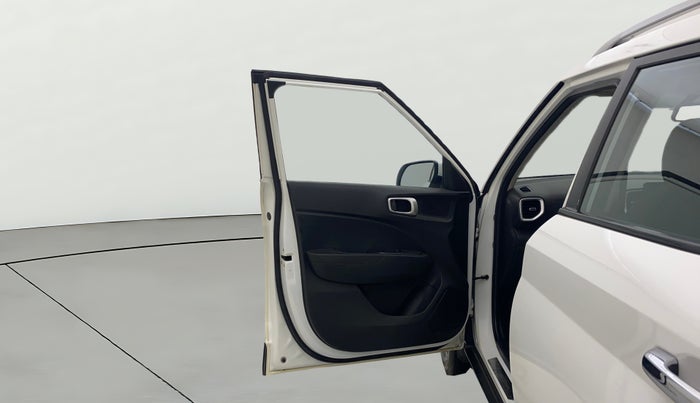 2020 Hyundai VENUE SX PLUS 1.0 TURBO DCT, Petrol, Automatic, 1,14,014 km, LHS Front Door