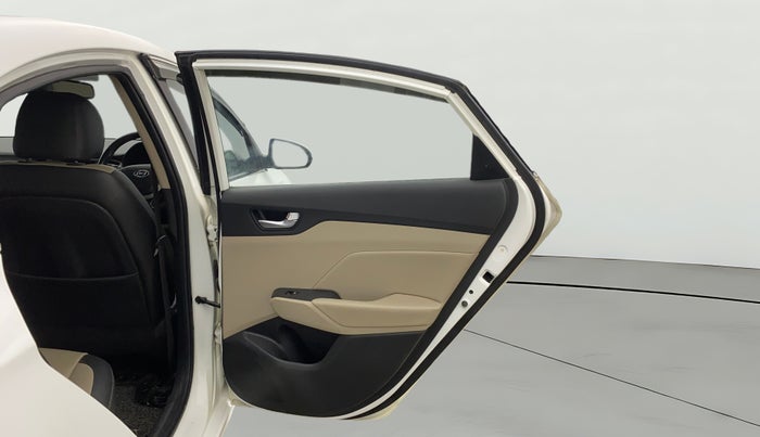 2018 Hyundai Verna 1.6 VTVT SX O, Petrol, Manual, 95,937 km, RHS Rear Door