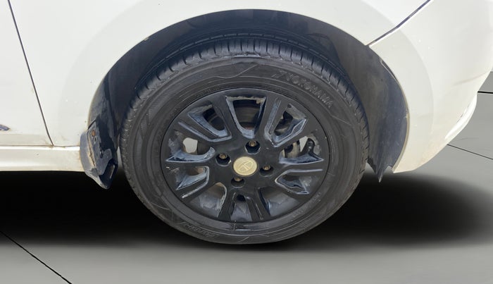 2018 Tata Tiago XZ PETROL, Petrol, Manual, 60,230 km, Right Front Wheel