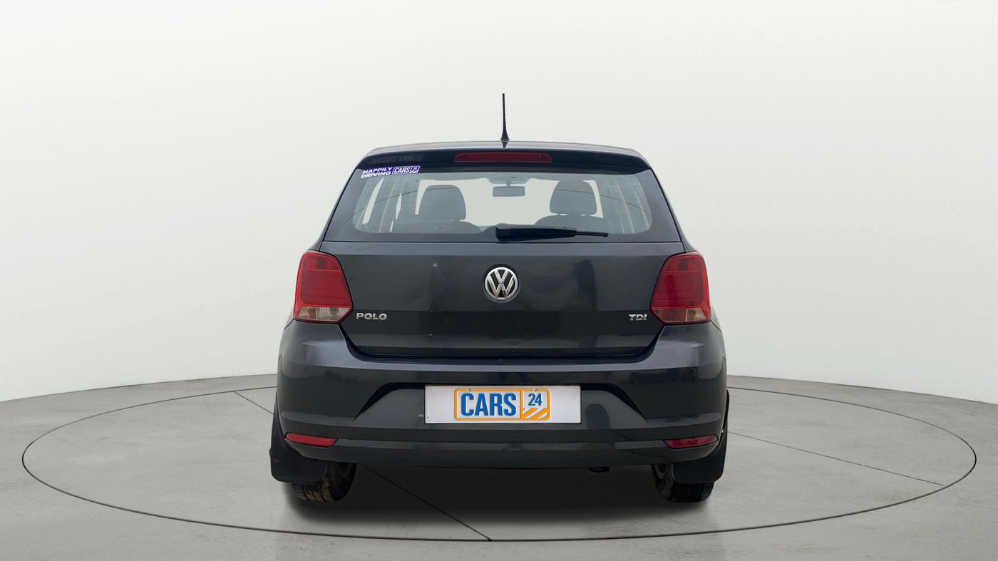 2015 Volkswagen Polo HIGHLINE1.5L, Diesel, Manual, 1,43,843 km, Back/Rear