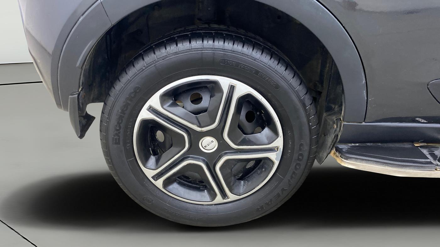 2018 Tata NEXON XMA PETROL, Petrol, Automatic, 72,507 km, Right Rear Wheel