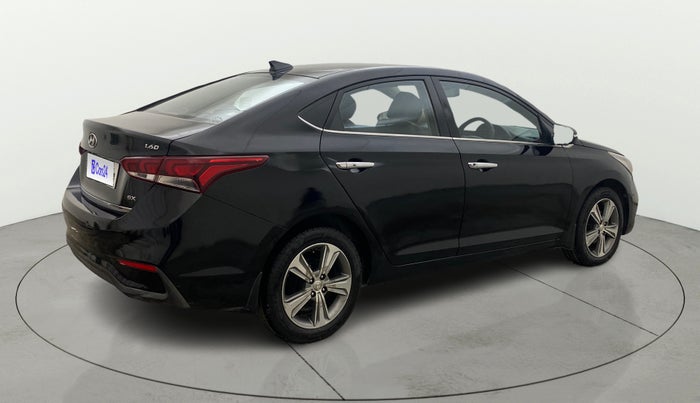 2018 Hyundai Verna 1.6 CRDI SX + AT, Diesel, Automatic, 1,24,498 km, Right Back Diagonal