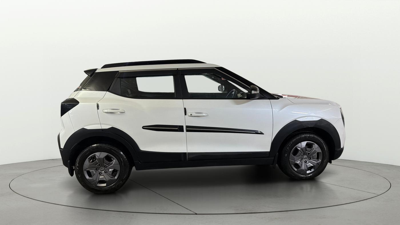2025 Mahindra XUV 3XO MX3 Pro 1.2 L TCMPFi, Petrol, Manual, 5,280 km, Right Side View