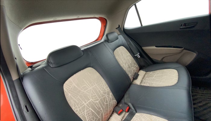 2017 Hyundai Grand i10 MAGNA 1.2 KAPPA VTVT, Petrol, Manual, 66,707 km, Right Side Rear Door Cabin