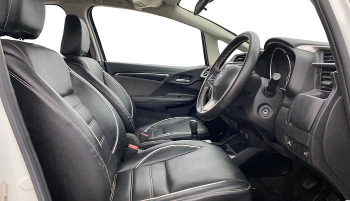 2018 Honda WR-V 1.2L I-VTEC VX MT, CNG, Manual, 1,03,667 km, Right Side Front Door Cabin