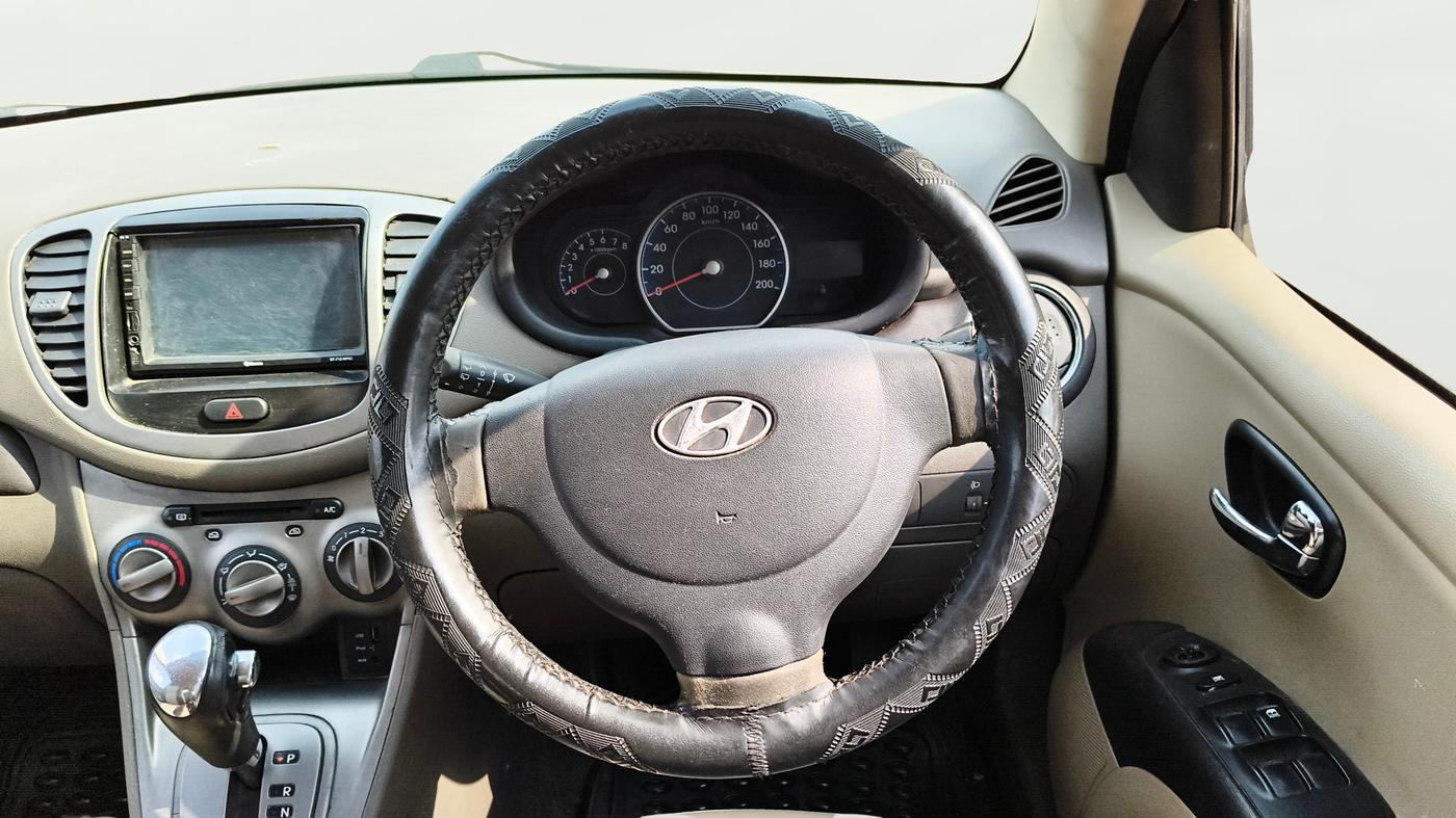 2013 Hyundai i10 SPORTZ 1.2 AT, Petrol, Automatic, 70,543 km, Steering Wheel Close Up