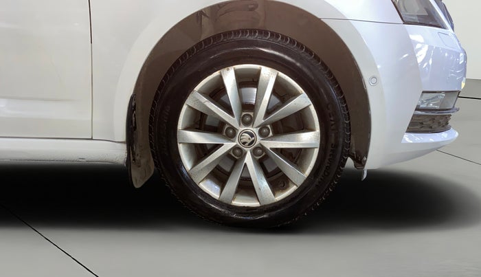 2019 Skoda Octavia L&K 1.8 TSI AT, Petrol, Automatic, 41,724 km, Right Front Wheel