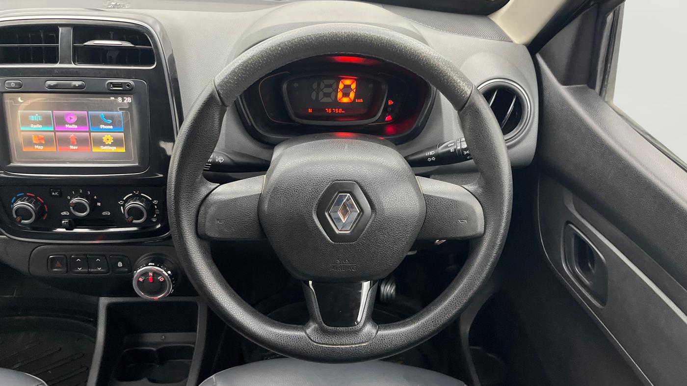 2017 Renault Kwid RXT 1.0 AMT, Petrol, Automatic, 76,756 km, Steering Wheel Close Up