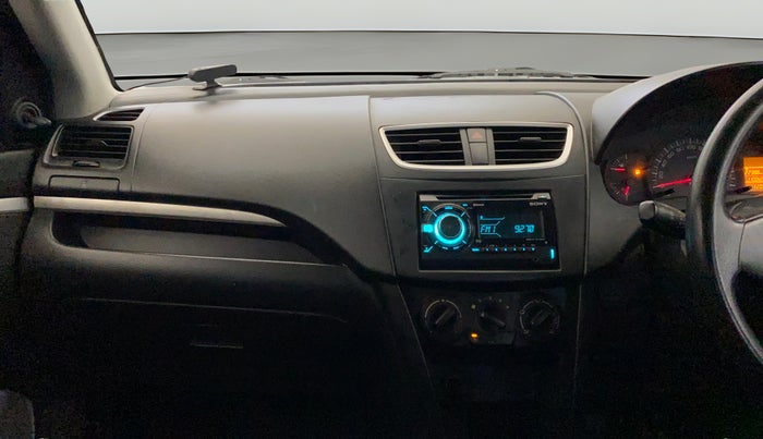 2017 Maruti Swift LXI (O), Petrol, Manual, 1,10,049 km, Air Conditioner