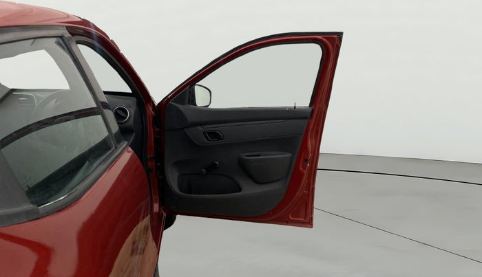 2016 Renault Kwid RXE, Petrol, Manual, 98,068 km, RHS Front Door