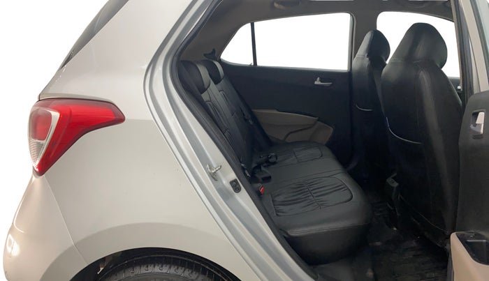 2017 Hyundai Grand i10 ASTA 1.2 KAPPA VTVT, Petrol, Manual, 31,302 km, Right Side Rear Door Cabin