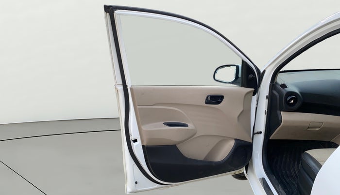 2020 Hyundai NEW SANTRO MAGNA, Petrol, Manual, 1,04,974 km, LHS Front Door