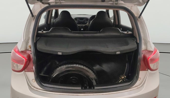 2016 Hyundai Grand i10 SPORTZ 1.2 KAPPA VTVT, CNG, Manual, 80,145 km, Boot Open Zoomed View