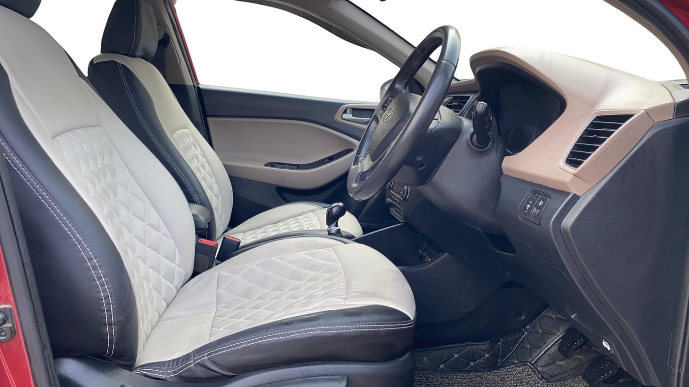 2019 Hyundai Elite i20 ASTA 1.2 (O), Petrol, Manual, 48,369 km, Right Side Front Door Cabin