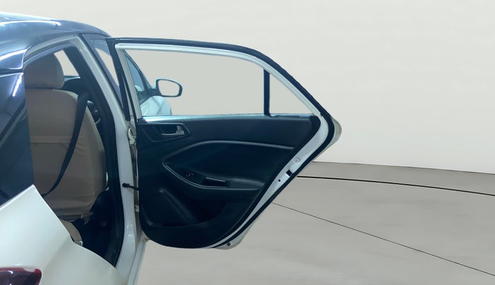 2017 Hyundai Elite i20 ASTA 1.2 DUAL TONE, Petrol, Manual, 1,23,384 km, RHS Rear Door