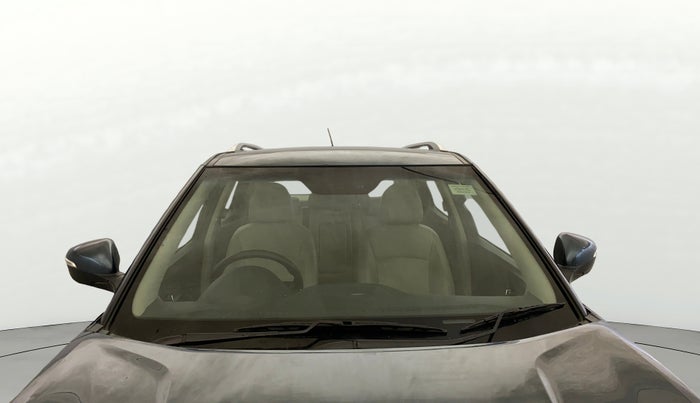 2019 Mahindra XUV300 W8 (O) 1.5 DIESEL AMT, Diesel, Automatic, 81,169 km, Front Windshield