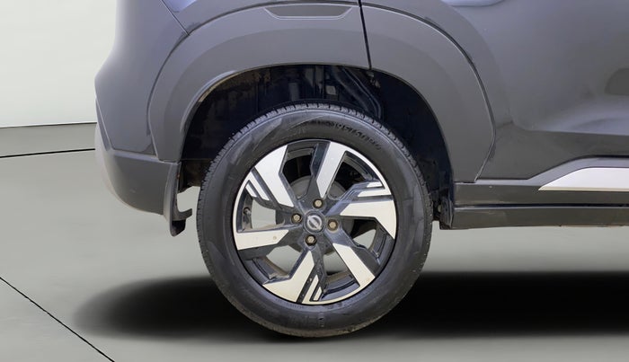 2025 Nissan MAGNITE Tekna B4D 1.0 Petrol MT, Petrol, Manual, 9,264 km, Right Rear Wheel