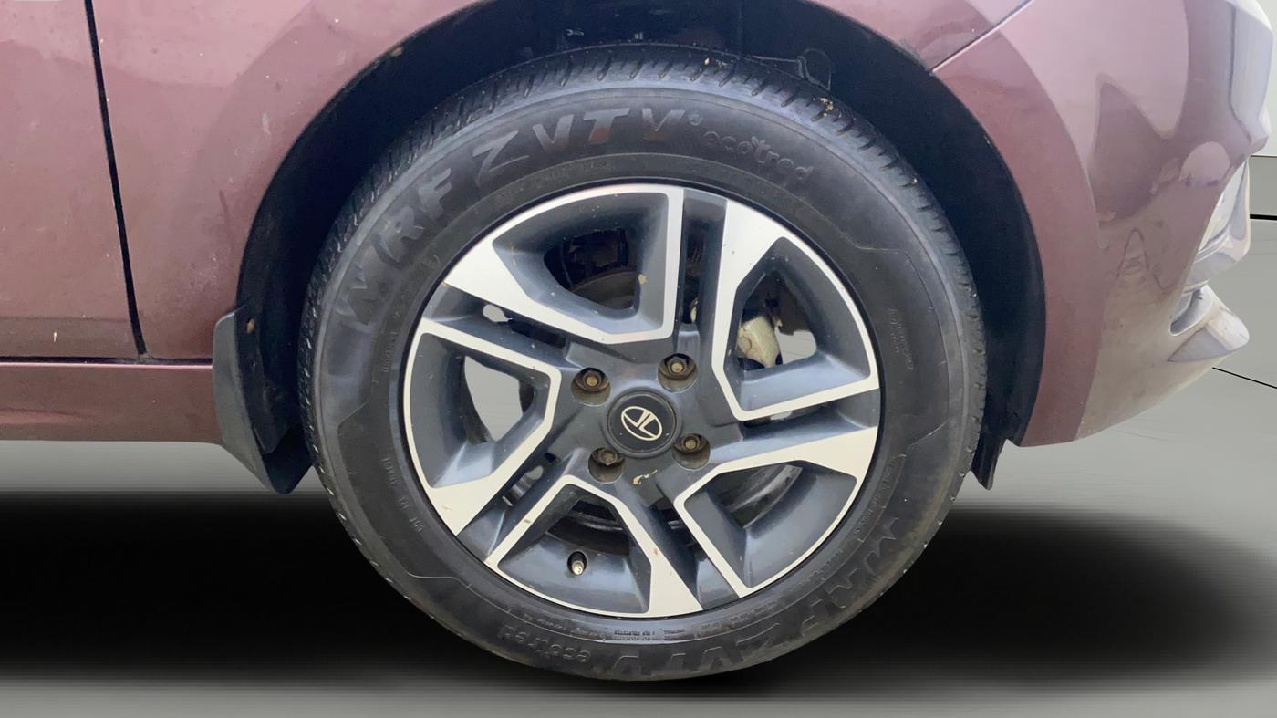 2021 Tata TIGOR XZA PLUS PETROL, Petrol, Automatic, 85,935 km, Right Front Wheel