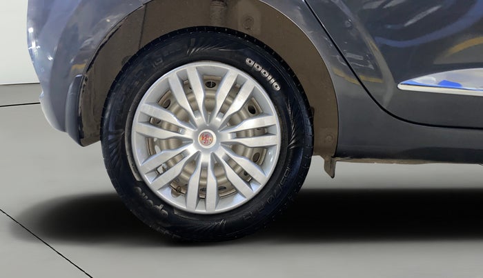 2022 Hyundai GRAND I10 NIOS ERA 1.2 KAPPA VTVT, Petrol, Manual, 2,479 km, Right Rear Wheel