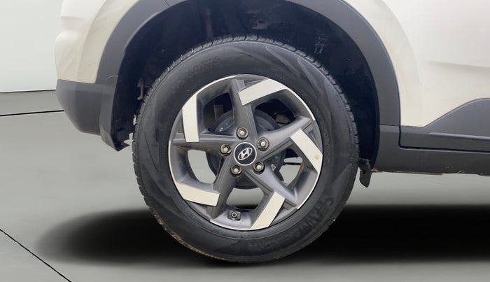 2022 Hyundai VENUE SX PLUS 1.0 TURBO DCT, Petrol, Automatic, 7,657 km, Right Rear Wheel