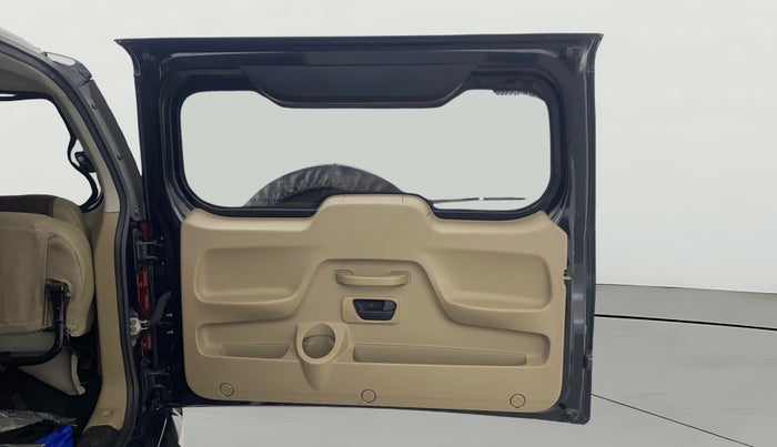 2017 Mahindra TUV300 T8, Diesel, Manual, 54,026 km, Boot Door Open