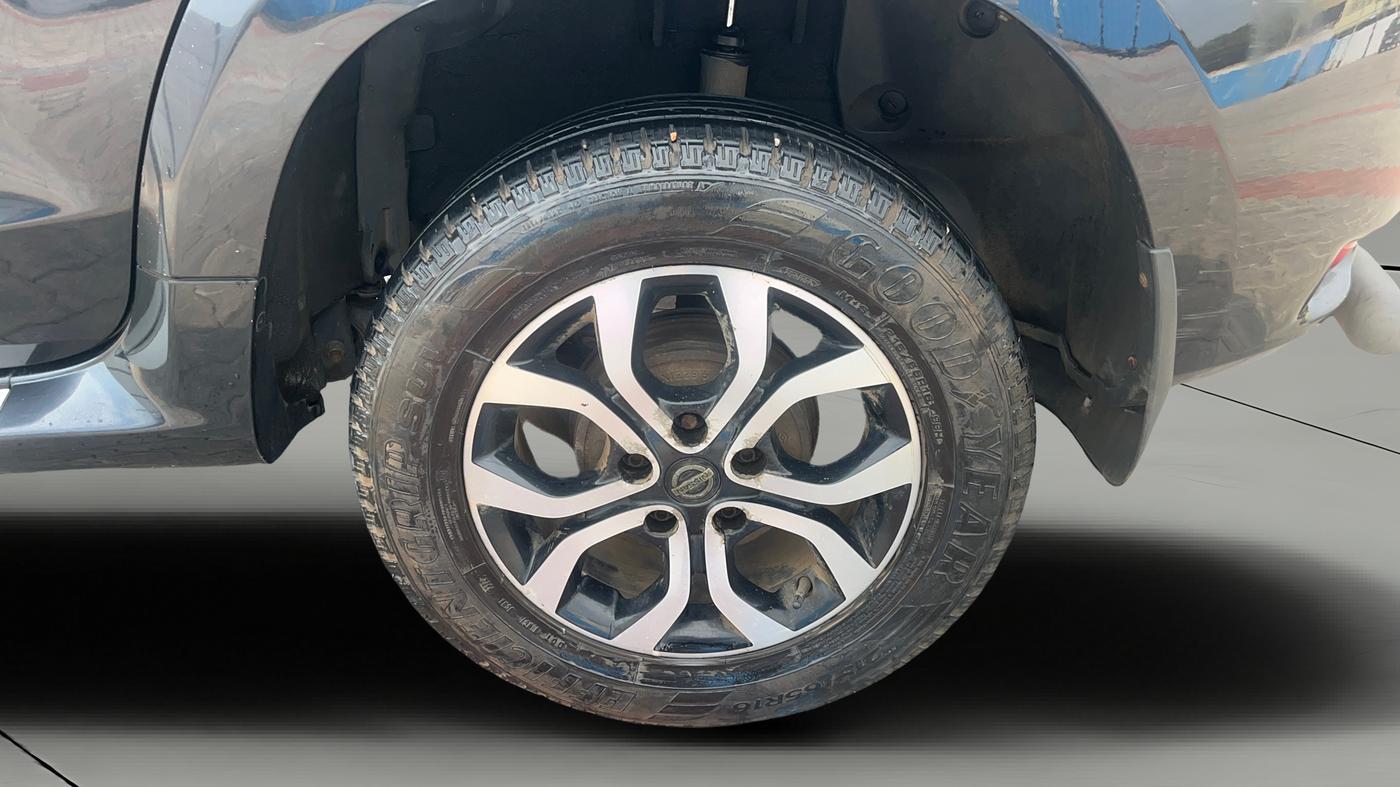 2015 Nissan Terrano XL D PLUS, Diesel, Manual, 1,07,555 km, Left Rear Wheel