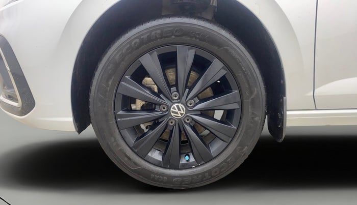 2023 Volkswagen VIRTUS HIGHLINE TSI 1.0 MT, Petrol, Manual, 22,718 km, Left Front Wheel