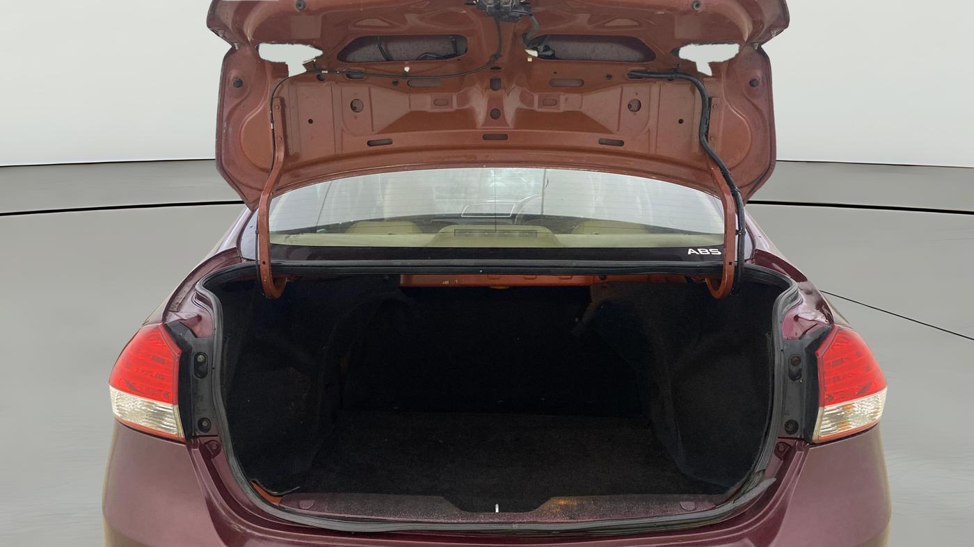 2015 Maruti Ciaz ZXI, Petrol, Manual, 1,02,616 km, Boot Open Zoomed View