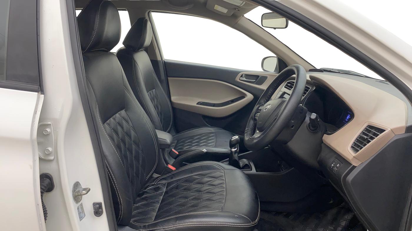2020 Hyundai NEW I20 ASTA (O) 1.2 MT DUAL TONE, Petrol, Manual, 62,140 km, Right Side Front Door Cabin