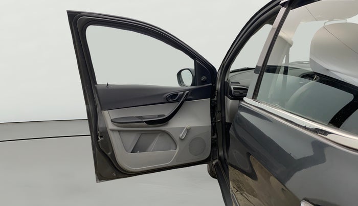 2020 Tata Tiago XE PETROL, CNG, Manual, 56,442 km, LHS Front Door