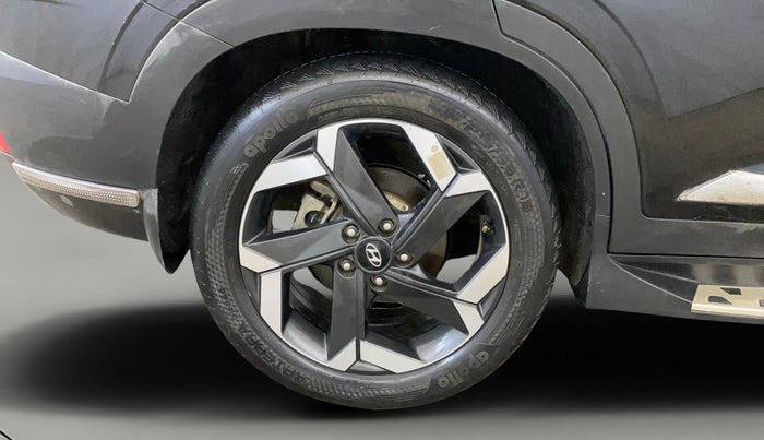 2022 Hyundai ALCAZAR 2.0 SIGNATURE (O) AT 6STR, CNG, Automatic, 32,844 km, Right Rear Wheel