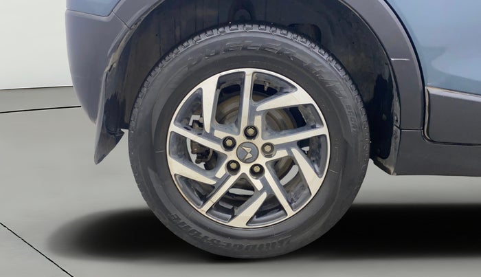 2023 Mahindra XUV300 W8 (O) 1.5 DIESEL, Diesel, Manual, 68,434 km, Right Rear Wheel