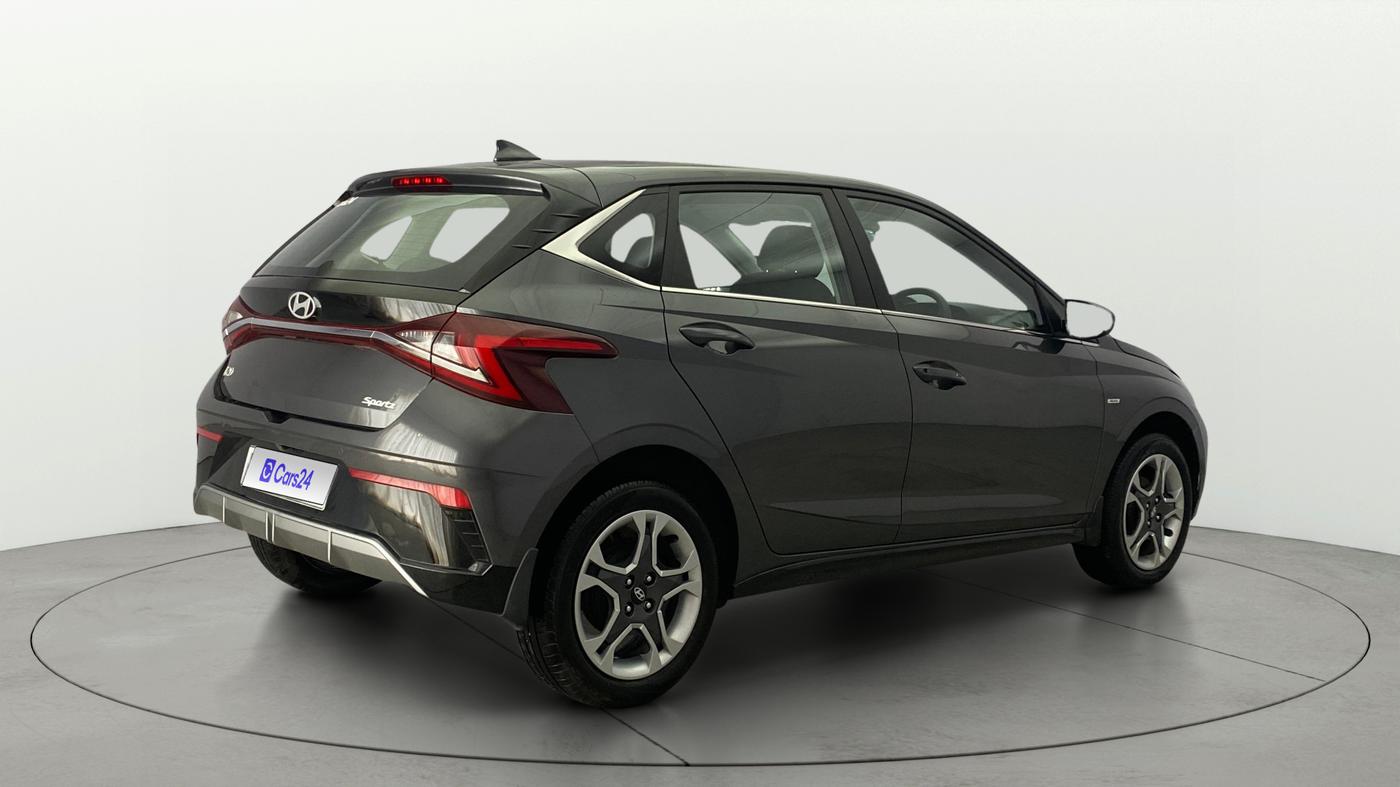 2024 Hyundai NEW I20 SPORTZ 1.2 IVT, Petrol, Automatic, 12,985 km, Right Back Diagonal