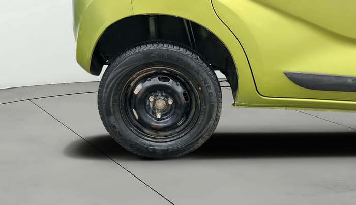 2017 Datsun Redi Go T(O) 1.0, Petrol, Manual, 44,038 km, Right Rear Wheel