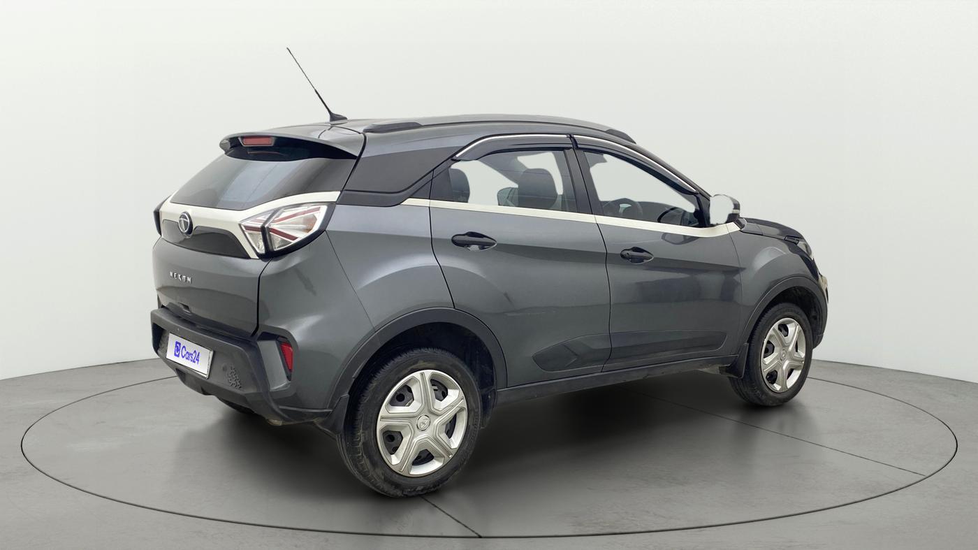2022 Tata NEXON XMA SUNROOF PETROL, Petrol, Automatic, 35,685 km, Right Back Diagonal